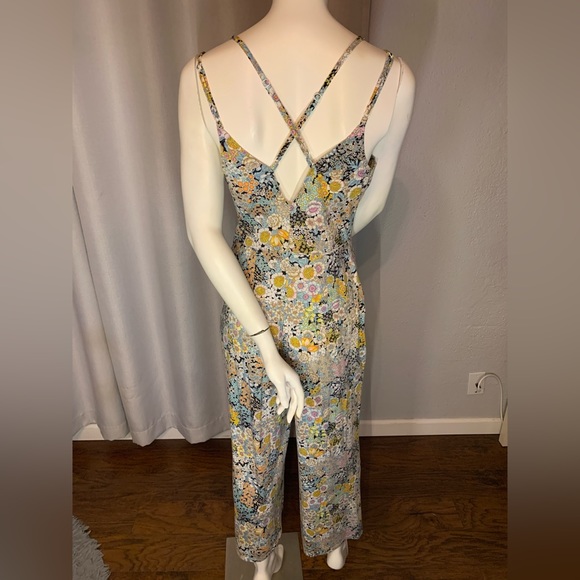 Dark floral print spaghetti strap jumpsuit - Picture 2 of 2